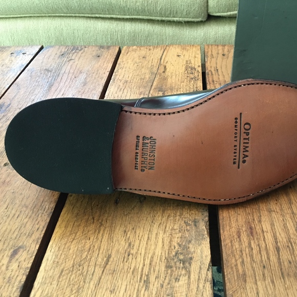SOLD! Johnston & Murphy 9.5 3E Dress Shoes - Picture 2 of 7